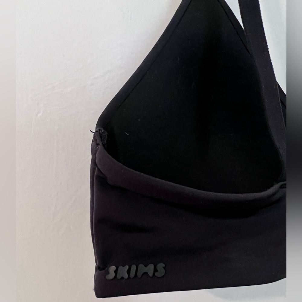 Skims Tshirt Bra, 34B